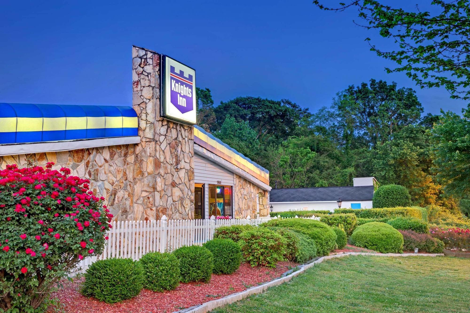 Knights Inn Charlotte South パインビル エクステリア 写真